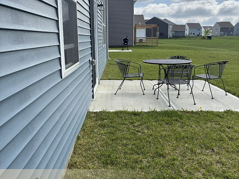 10009 Sundley Dr — Photo 2