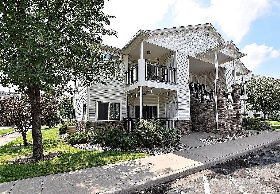 1st image of 950 52nd Ave #L-4