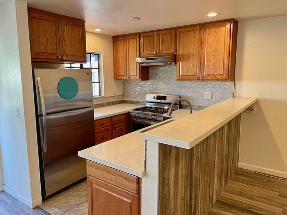 3rd image of 18530 Hatteras St Unit 237