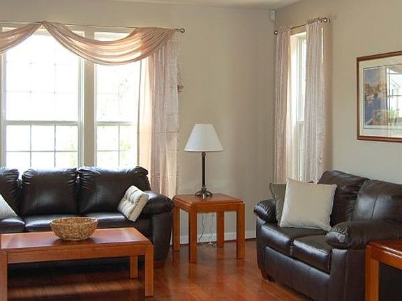 5th image of 8726 Aspen Grove Ct