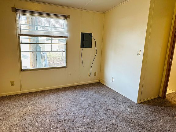 4th image of 3015 S 54th St W
