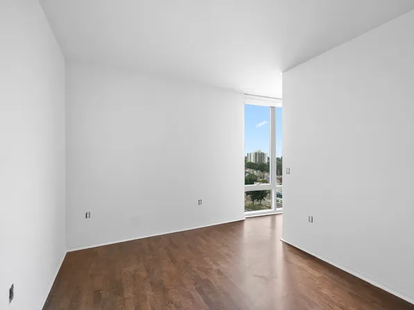 2030 Hudson Street image 240 of 284