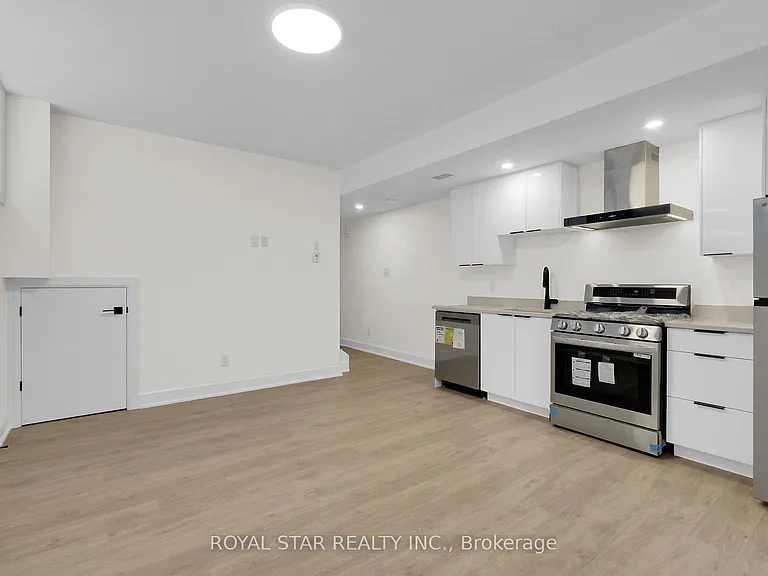 547 Mutual St #BASEMENT — Photo 13