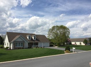 798 Starr Ave, Chambersburg, PA 17202
