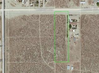 5850 W Holiday Ave, Rosamond, CA 93560