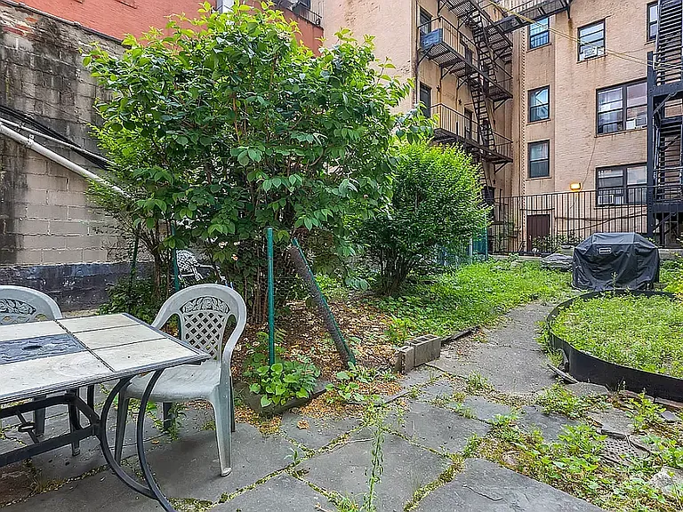 317 1st Ave #4R — Photo 11