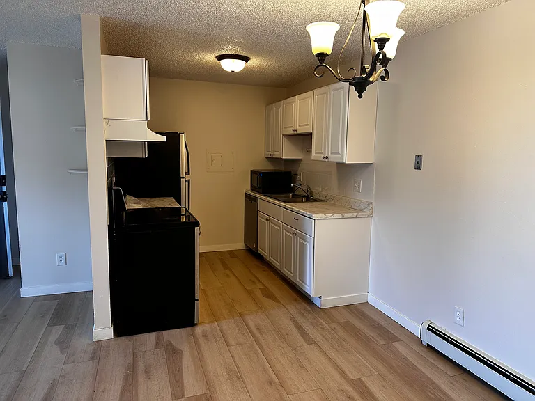 5042 El Camino Dr — Photo 3