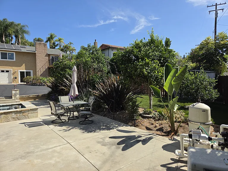 1037 Alta Vista Dr — Photo 86