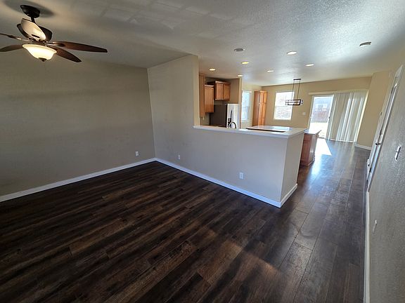 5th image of 184 Bristlecone St