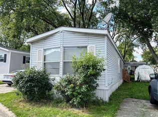 707 Briarwood Dr, Justice, IL 60458