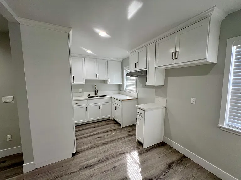 6061 Fishburn Ave #C — Photo 24