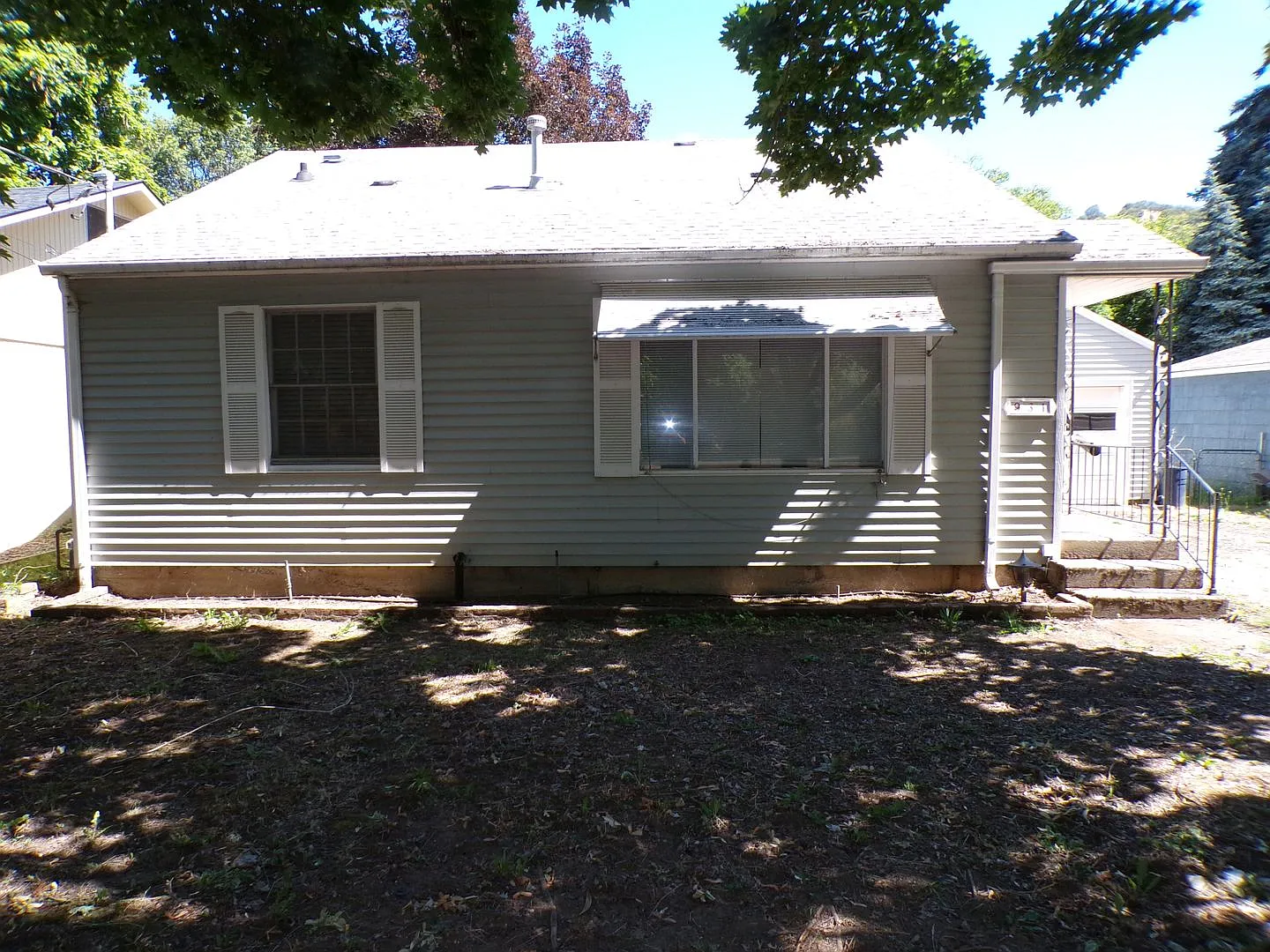 Charming 2 Story Gold Hill Home for Rent — Photo 1