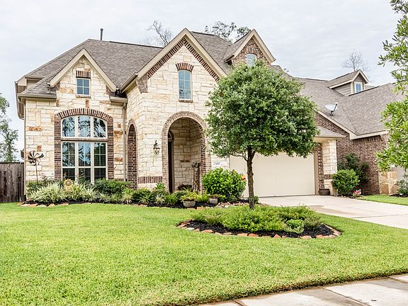 2nd image of 23499 Millbrook Dr