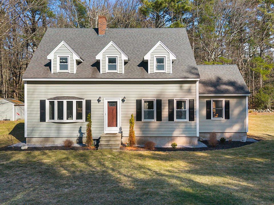 1st image of 916 River Road