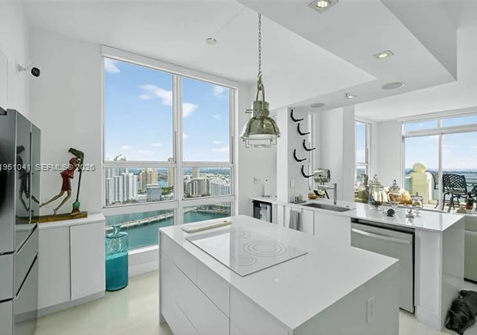 1155 Brickell Bay Dr cu-PH210, Miami, FL 33131 — Photo 1