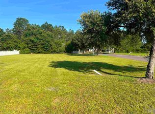 1 New Abbey Ln, Milton, FL 32583