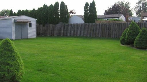 4th image of 48939 Pine Glen Dr