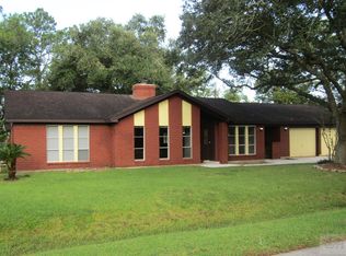 3822 Hansen Dr, Dickinson, TX 77539