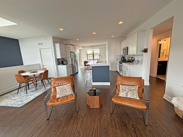 1230 Diamond Ct #F — Photo 5