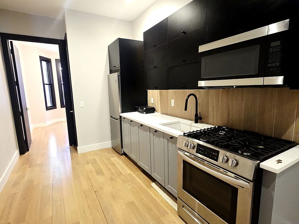 1st image of 172 New York Ave #1A