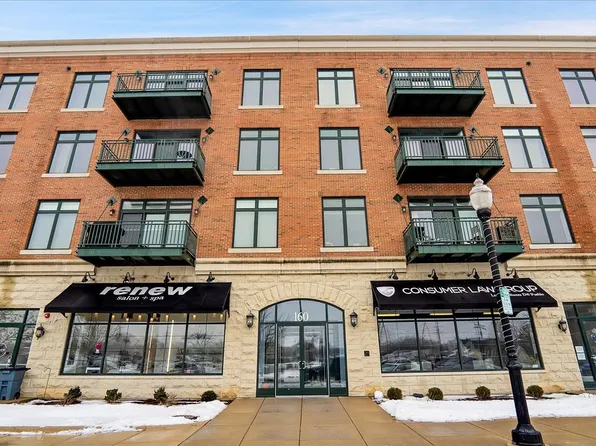 160 S River St Unit 302, Aurora, IL 60506