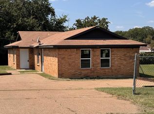 5336 Flamingo Rd, Fort Worth, TX 76119