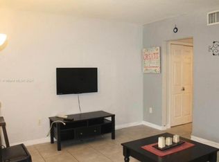 2195 Bay Dr APT 3, Miami Beach, FL 33141
