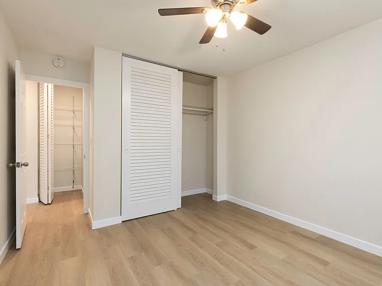 Cordova Apartments — Photo 37