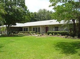 9010 Lake Sunset Dr, Tampa, FL 33626