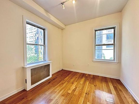 3rd image of 163 E 36th St #5Q