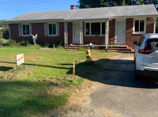 1610 Lexington Dr, Elizabeth City, NC 27909