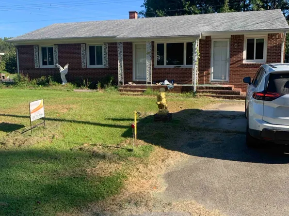 1610 Lexington Dr, Elizabeth City, NC 27909