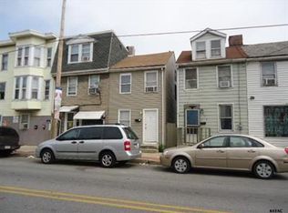 327 S Queen St, York, PA 17403