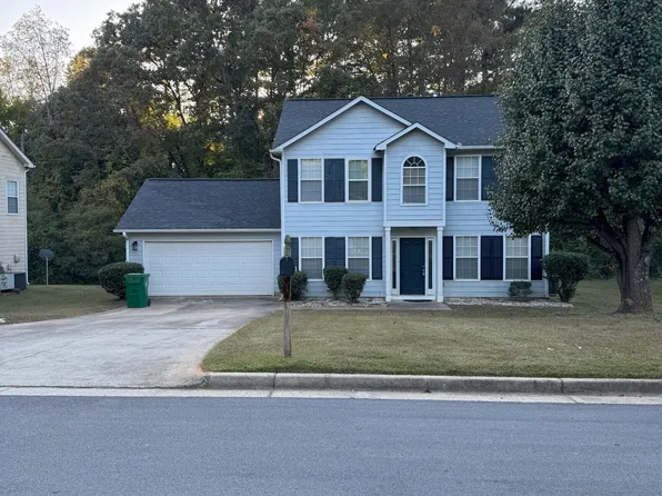 3033 Winding Grove Dr, Lithonia, GA 30038