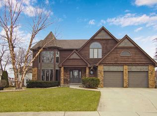 19W521 Country Ln, Lombard, IL