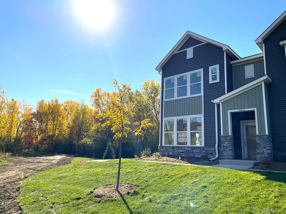 1st image of 14432 Twin Lakes Cir