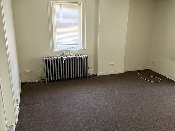 5th image of 730 W Lafayette St #3