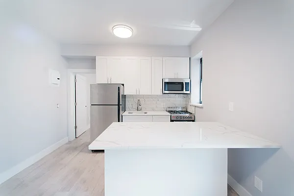 Rented by Sohayegh Enterprises Corp. | media 17