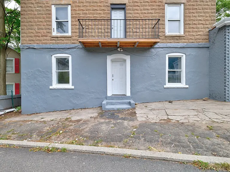 Long Hill Rd — Photo 13