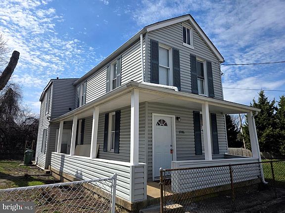3rd image of 1706 Sexton St