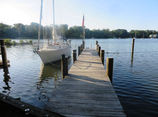 69 McPherson Rd, Annapolis, MD 21401