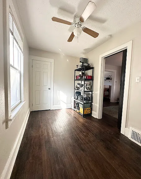 4309 Apple Ave #UP — Photo 9