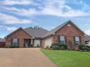 203 Wildberry Ct, Pearl, MS 39208