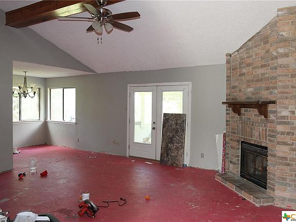 3rd image of 1704 Shoemaker Dr