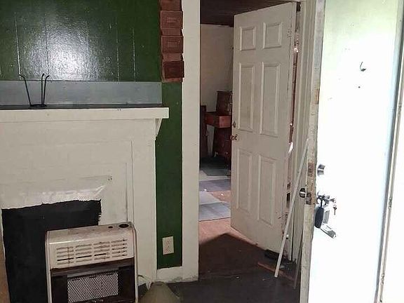 3rd image of 4735 W Main St