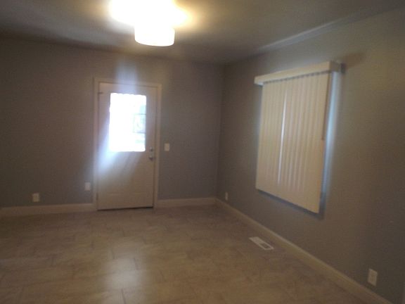 5th image of 1436 N Cherry St #1