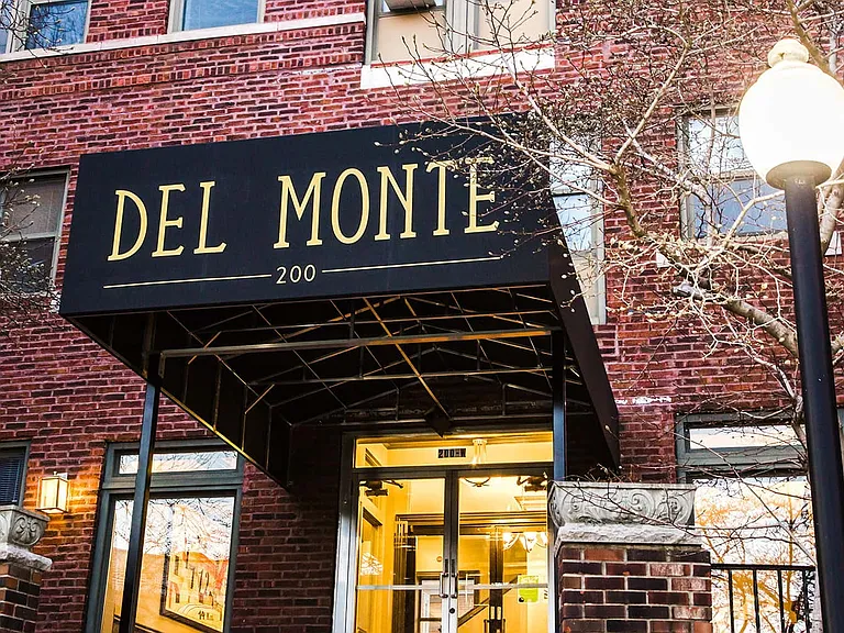 Del Monte — Photo 7
