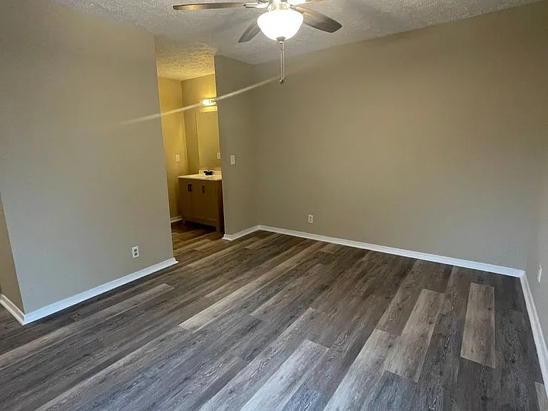 531 Amquiwood Ct — Photo 11
