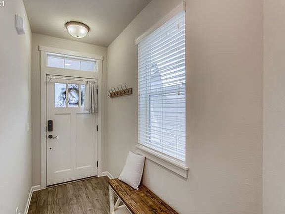 3rd image of 10100 NW Bartlett Loop