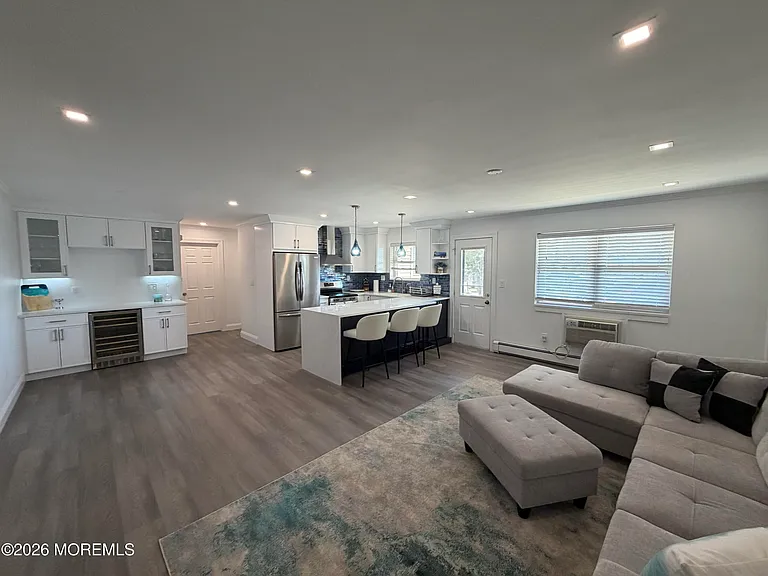 135 Wharfside Dr — Photo 5